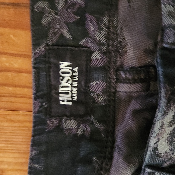 Hudson black floral gorgeous skinny jeans 8, 29 - Picture 4 of 9